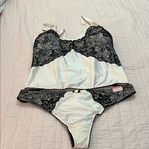 Brand new with tags NWT Cacique Black and White Lace Corset and panty Bridal Set